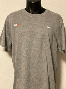 Kortærmet T-shirt NIKE med WALK ON